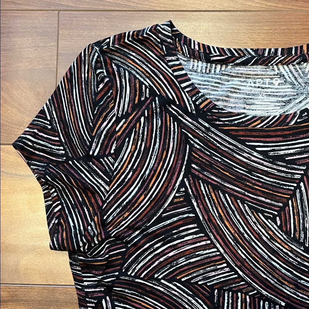 Apt. 9 Black and White Swirl Tee Size X-Small - Picture 4 of 8